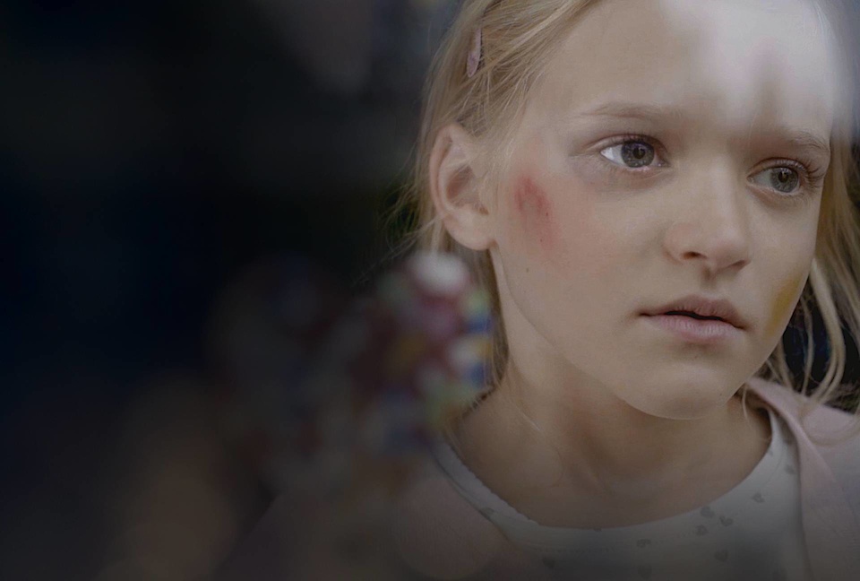 Force for Good – Der erste Force-Touch-sensitive Film gegen Gewalt an Kindern